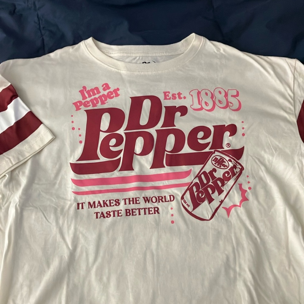 Dr Pepper tshirt women’s medium/large brand new